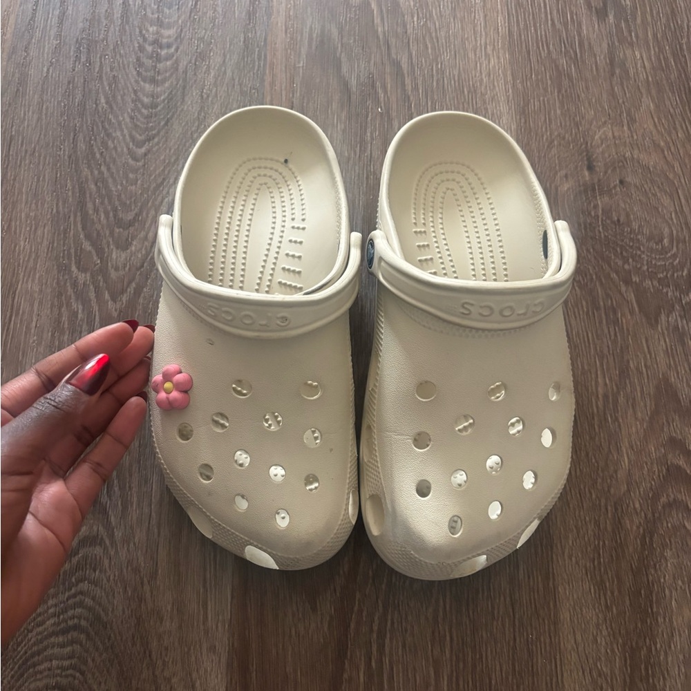 CROCS